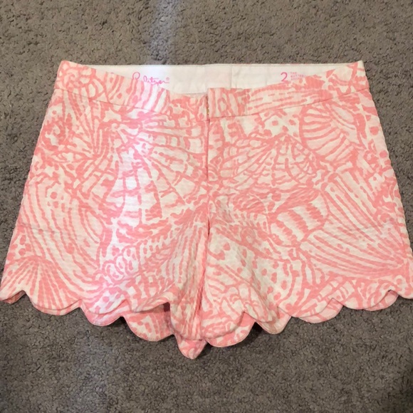 NWOT Lilly Pulitzer scalloped buttercup shorts - Picture 4 of 7